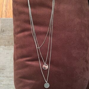 Elegant Gold Layered Necklace